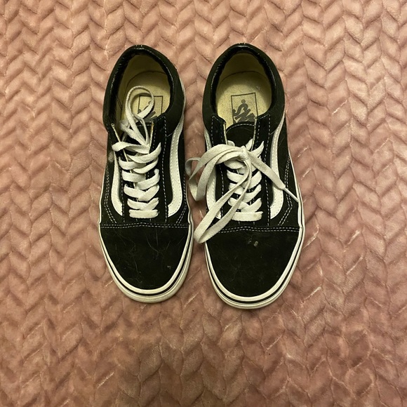 ⚠️ATTENTION⚠️ 2 PAIRS( PLEASE READ DESCRIPTION) - Picture 2 of 3